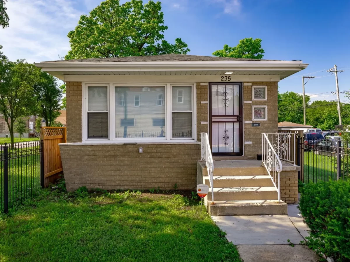 3BR House for Sale in Chicago, IL
