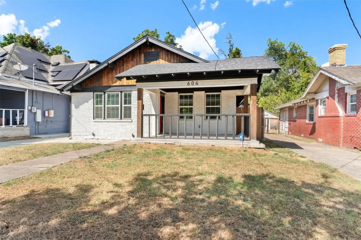 4BR House for Sale in Dallas, TX