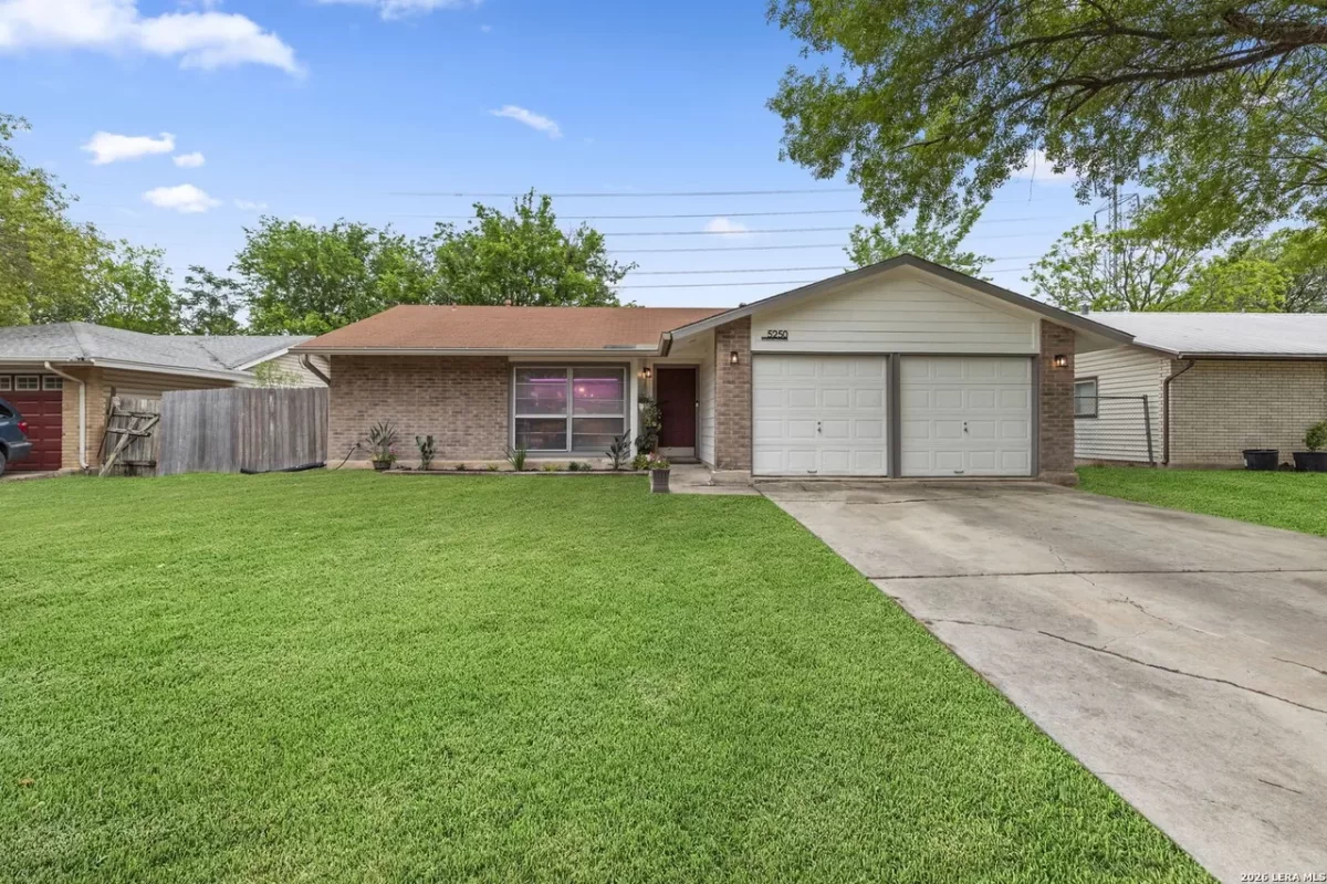 3BR House for Sale in Kirby, TX
