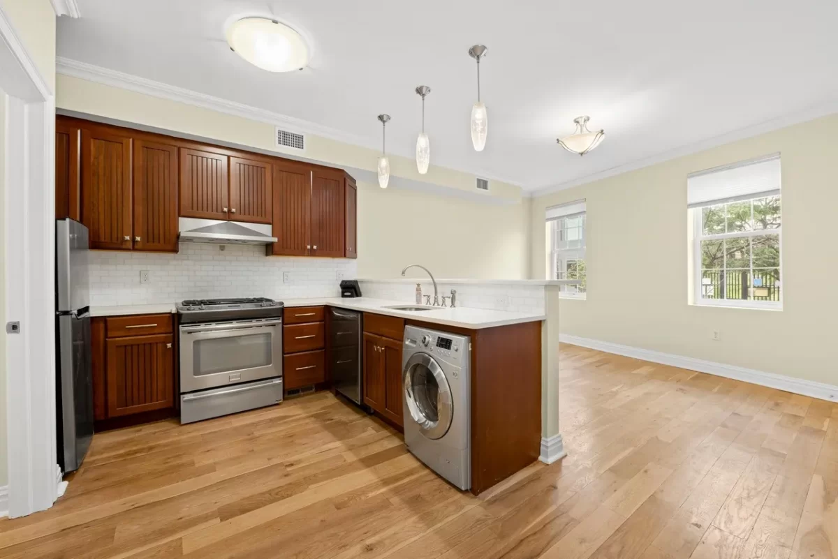 2BR House for Rent in Jersey City, NJ