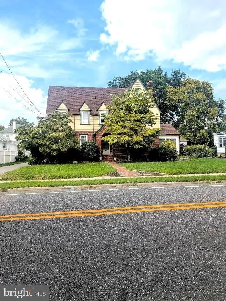 4BR House for Sale in Woodbury, NJ