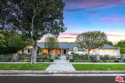 4BR House for Sale in Toluca Lake, CA