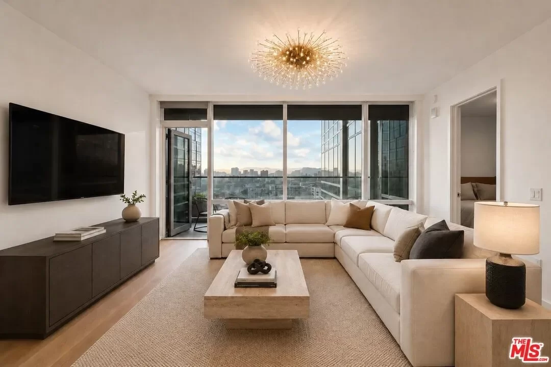 1BR Condo for Sale in Los Angeles, CA