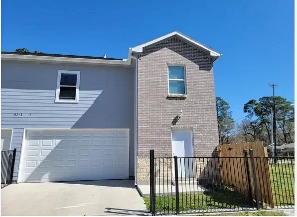 3BR Townhouse for Sale in Houston, TX