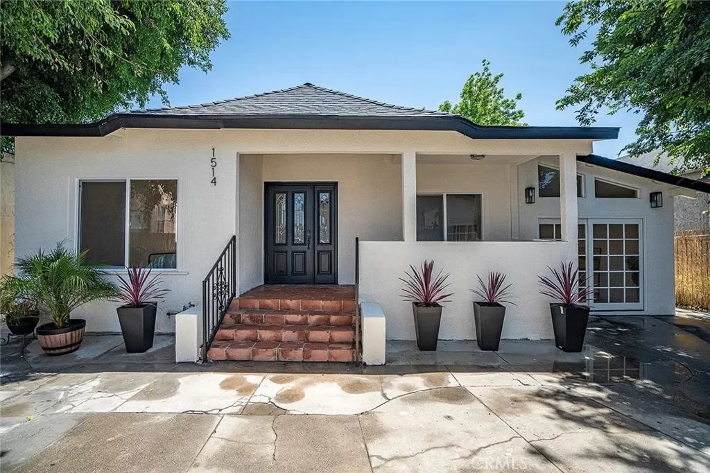 7BR Multi-Family for Sale in Los Angeles, CA