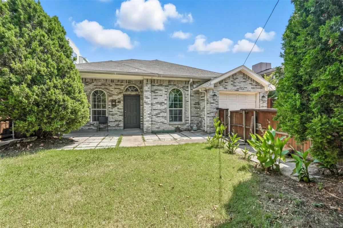 3BR House for Sale in Dallas, TX