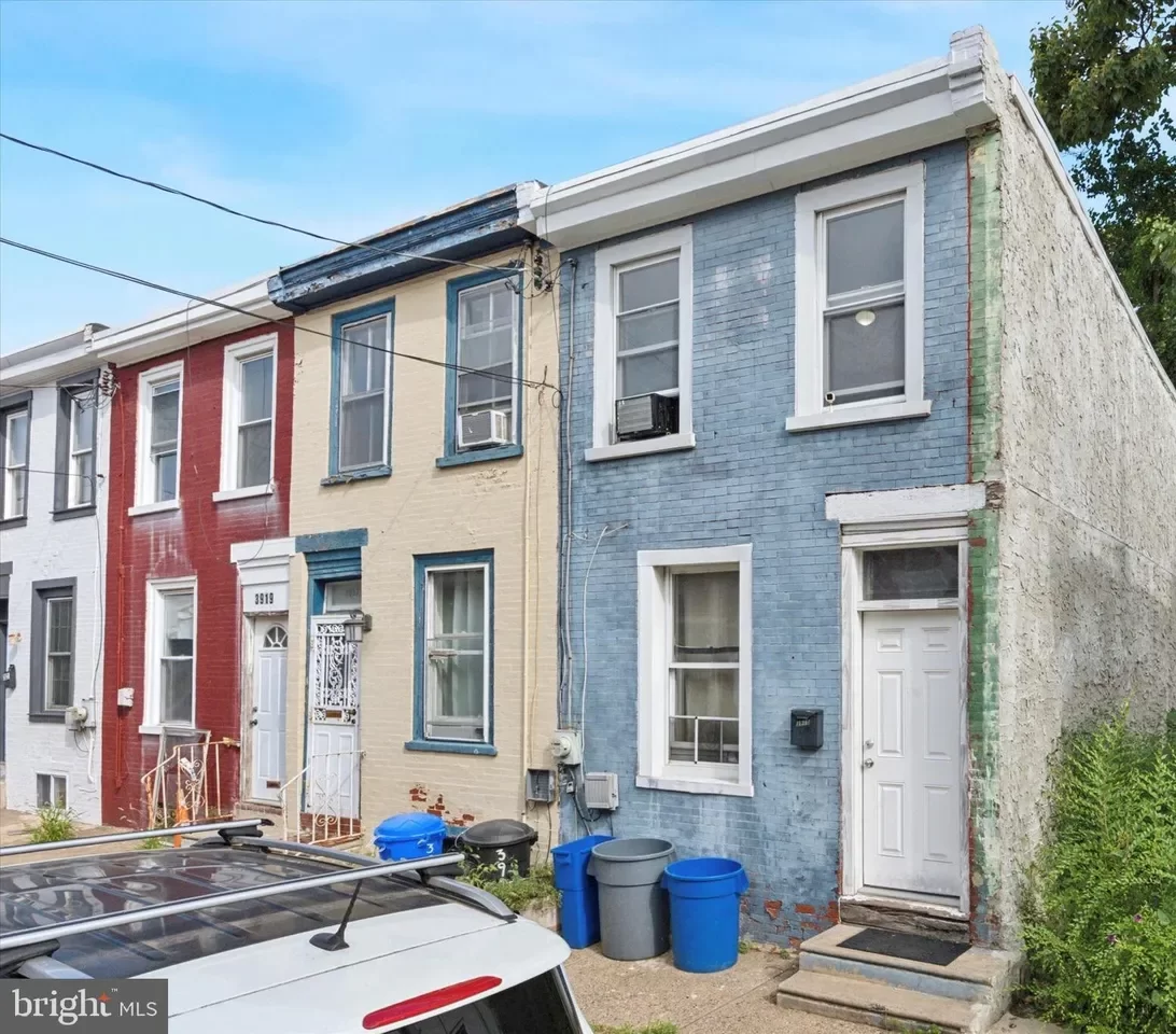 2BR Townhouse for Sale in Philadelphia, PA
