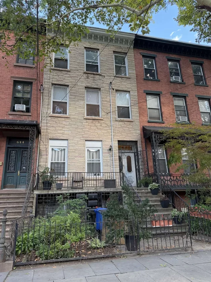 1BR Multi-Family for Rent in Jersey City, NJ