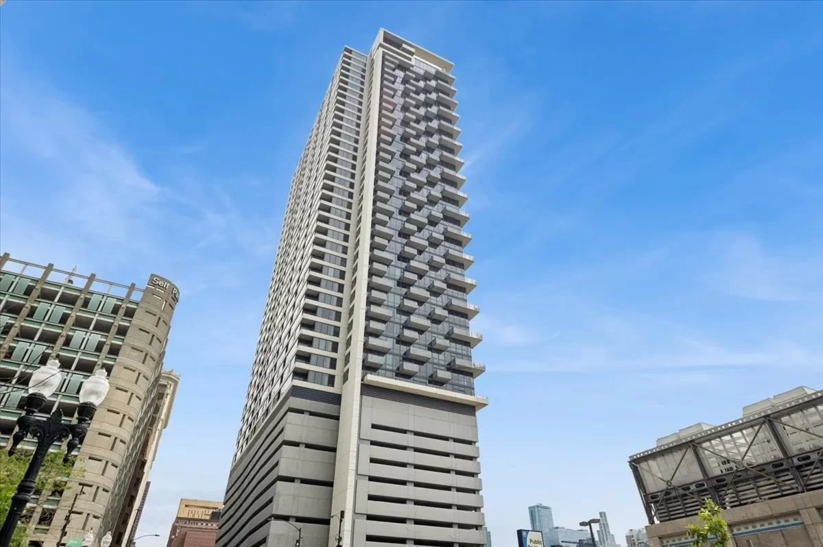 1BR Condo for Sale in Chicago, IL