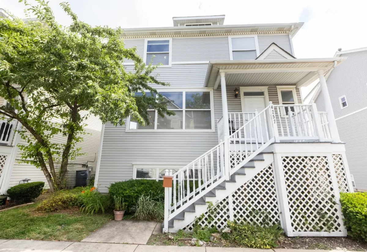 3BR House for Sale in Chicago, IL