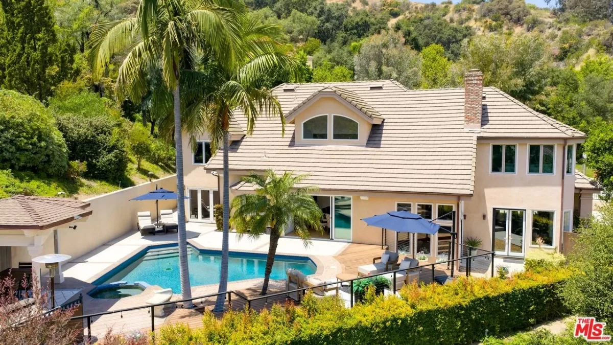 5BR House for Sale in Pasadena, CA