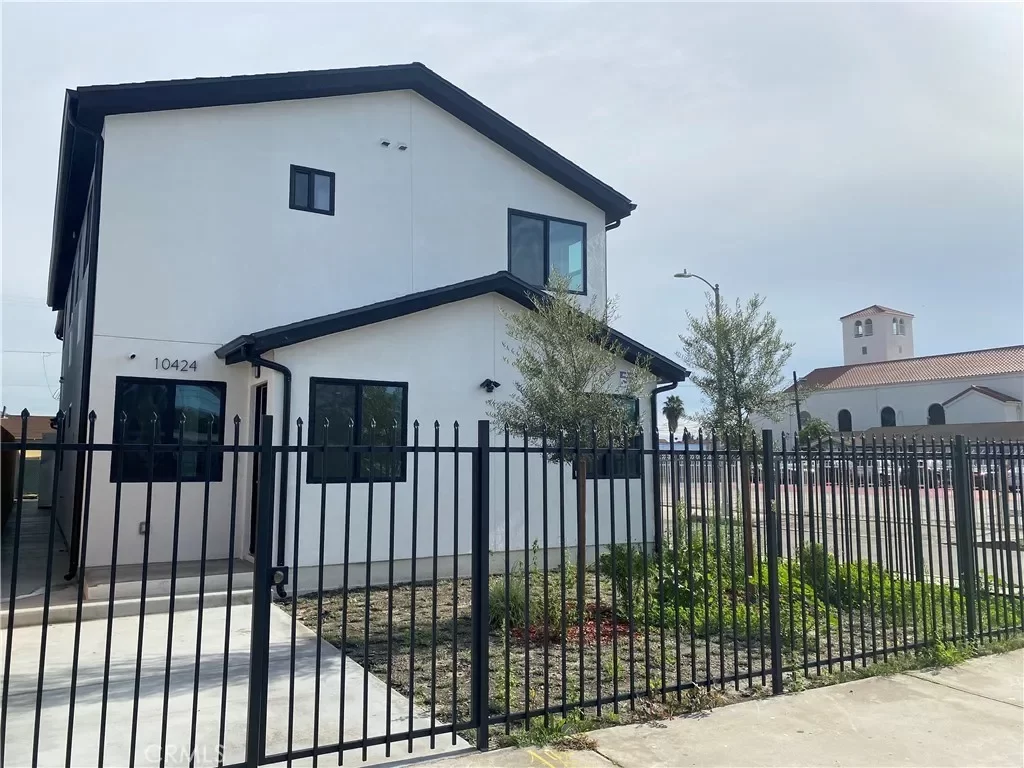 5BR House for Rent in Los Angeles, CA
