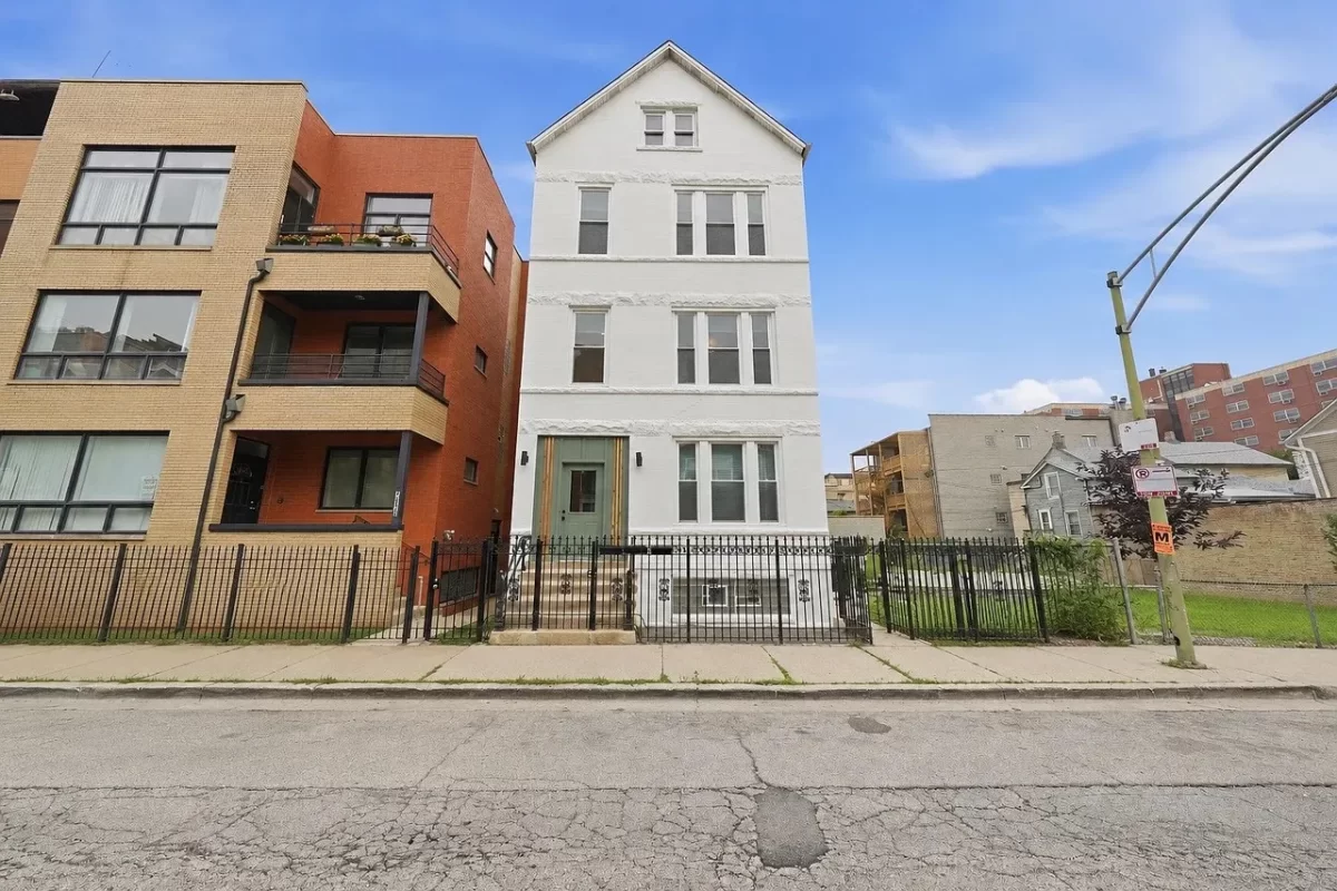 2BR Apartment for Rent in Chicago, IL