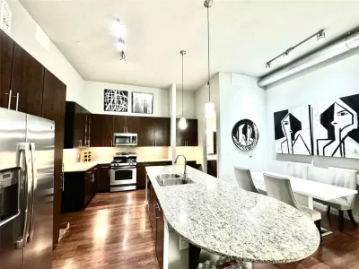 2BR Condo for Rent in Houston, TX
