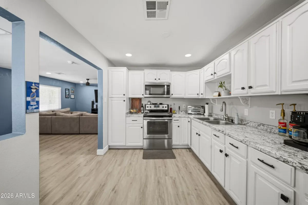 2BR House for Sale in Phoenix, AZ