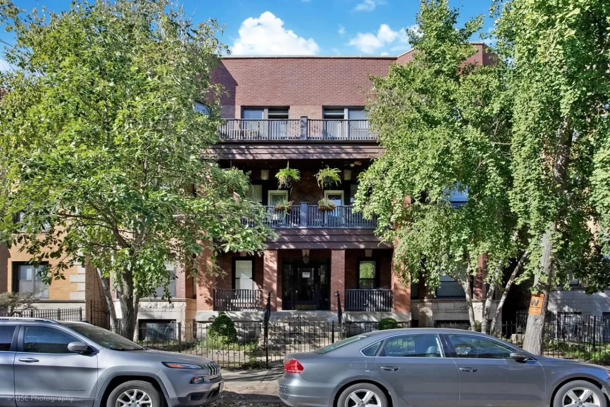 2BR House for Rent in Chicago, IL