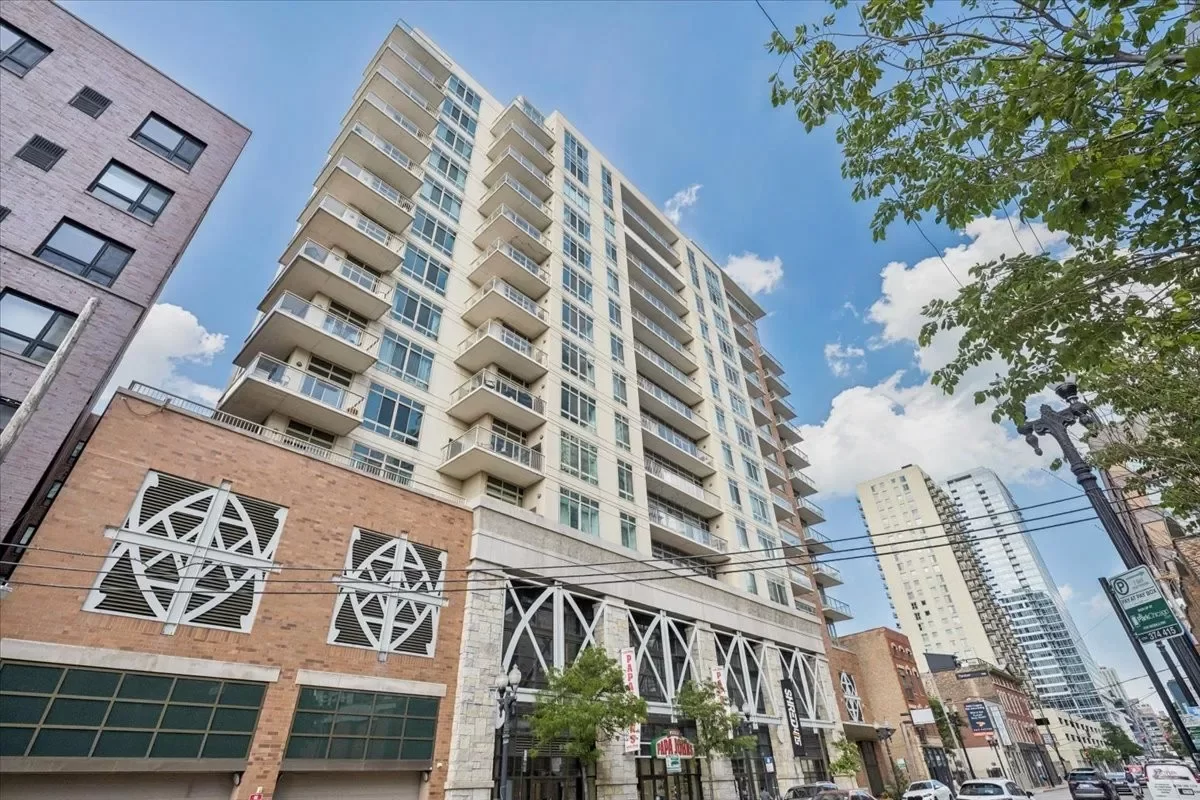 2BR Condo for Rent in Chicago, IL