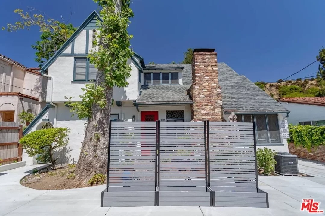 2BR House for Rent in Los Angeles, CA
