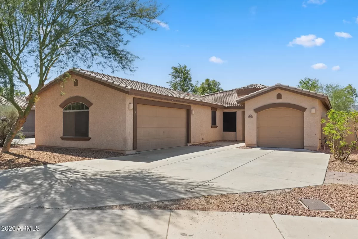 4BR House for Sale in Phoenix, AZ