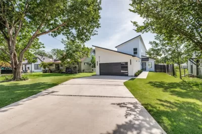 4BR House for Sale in Cockrell Hill, TX