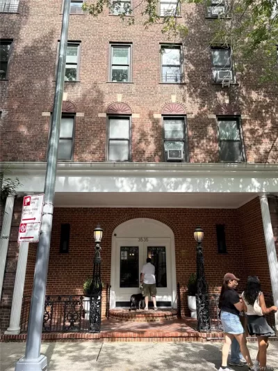 1BR Condo for Sale in Jackson Heights, NY