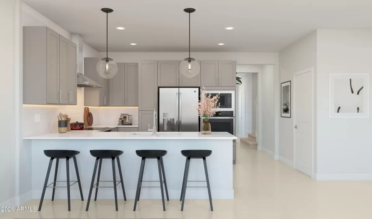 3BR Townhouse for Sale in Phoenix, AZ