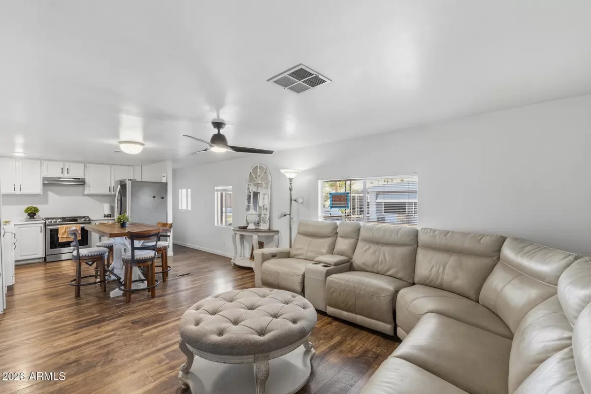 2BR Mobile Home for Sale in Glendale, AZ