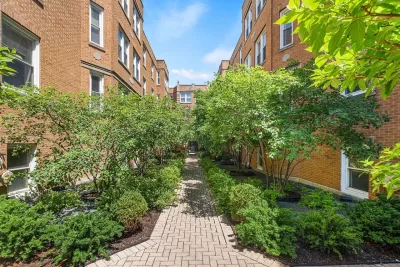 1BR Condo for Sale in Chicago, IL