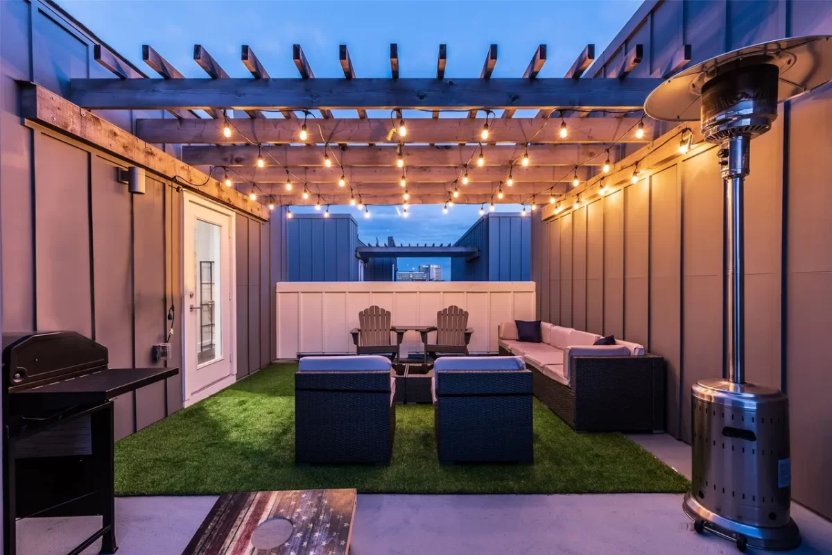 2BR Townhouse for Rent in Dallas, TX