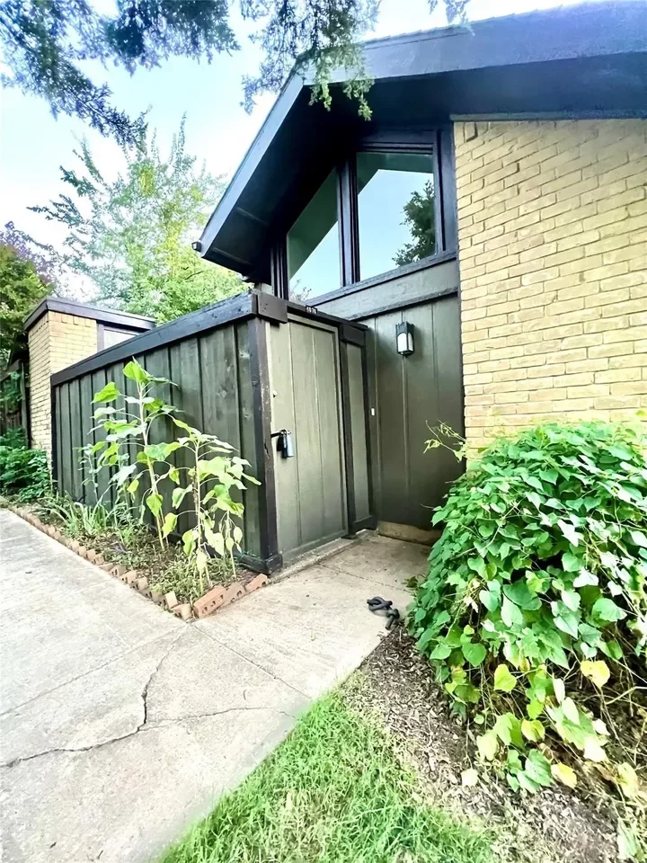 2BR Condo for Rent in Dallas, TX
