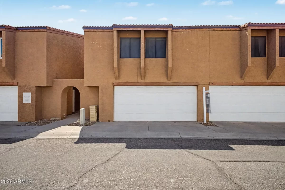 3BR Townhouse for Sale in Phoenix, AZ