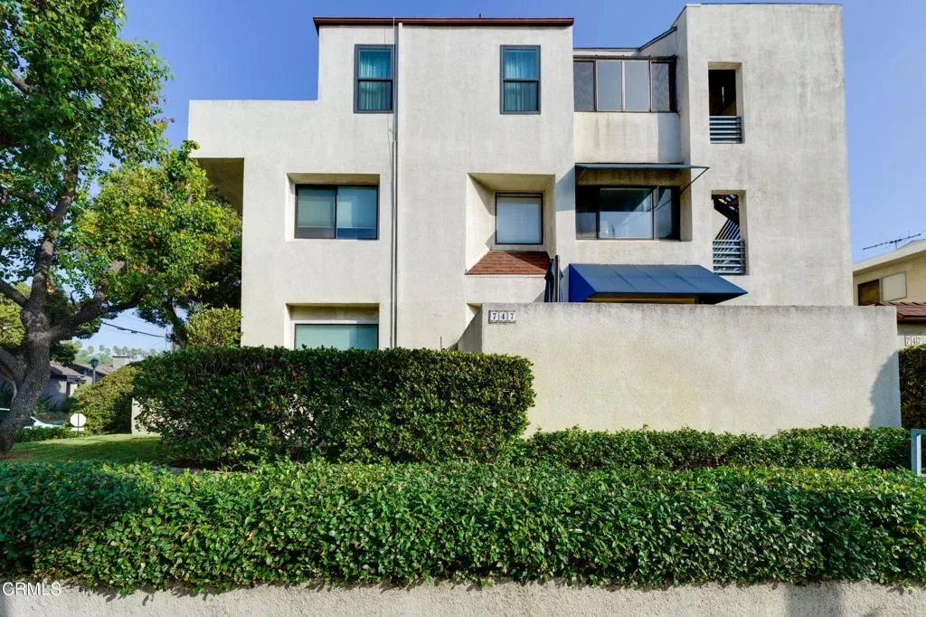2BR House for Rent in Pasadena, CA