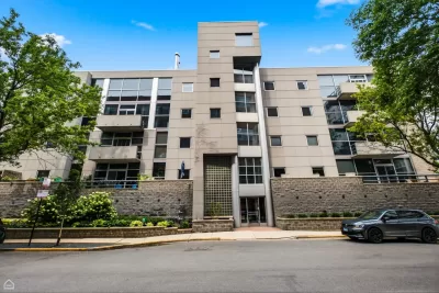 2BR Condo for Sale in Chicago, IL