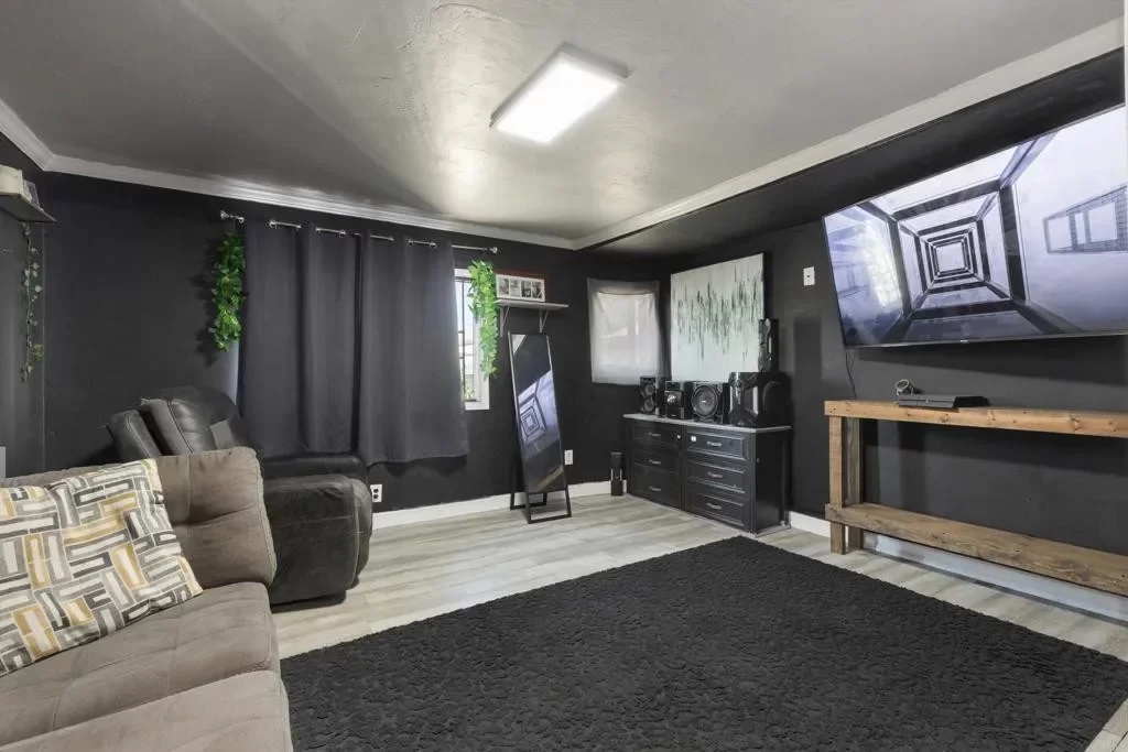 2BR Mobile Home for Sale in National City, CA
