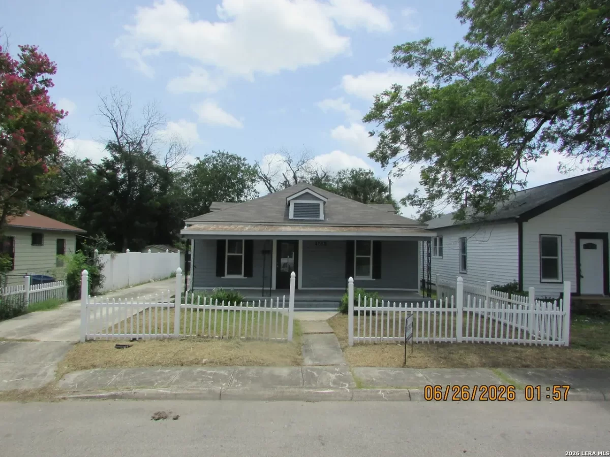 3BR House for Sale in San Antonio, TX