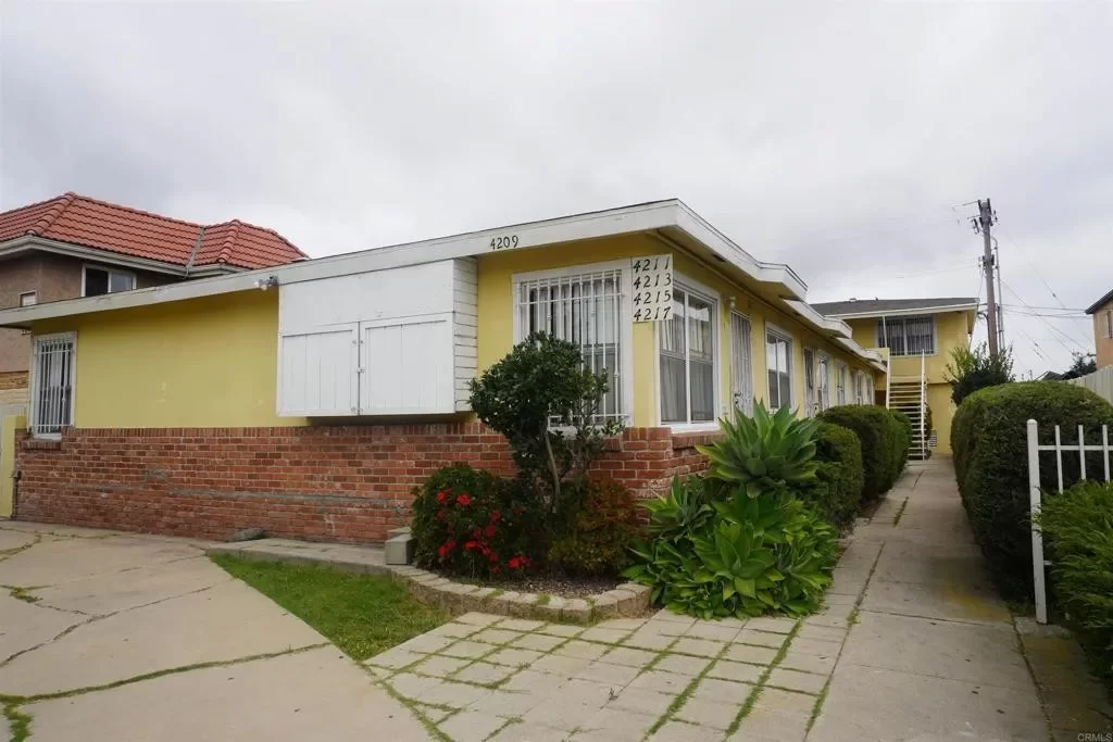 8BR Multi-Family for Sale in San Diego, CA