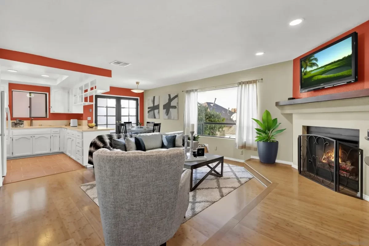 2BR Townhouse for Sale in San Diego, CA