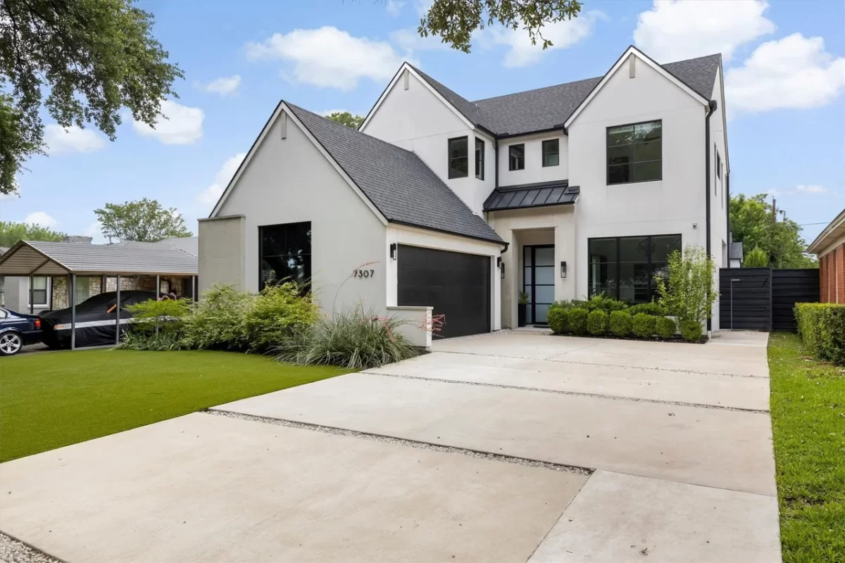 4BR House for Sale in Dallas, TX