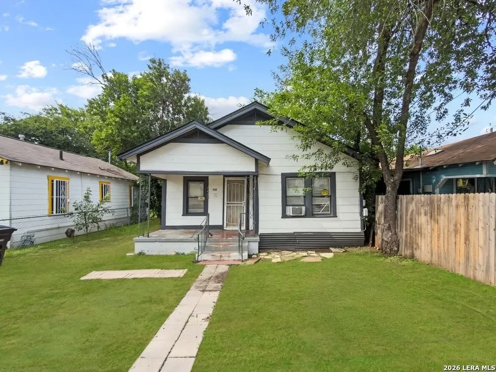 2BR House for Sale in San Antonio, TX