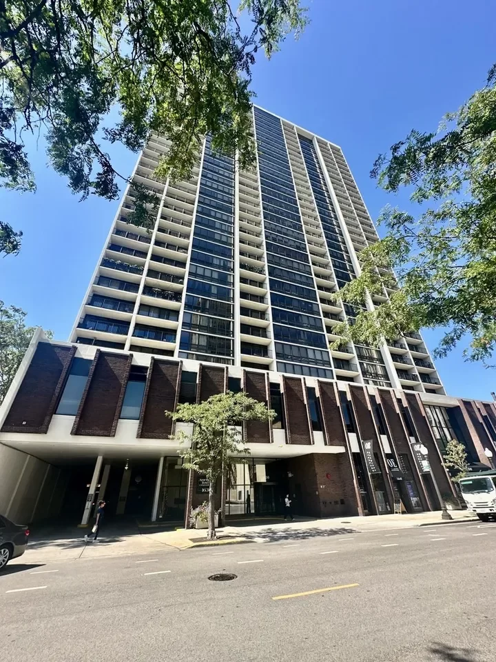 Condo for Rent in Chicago, IL