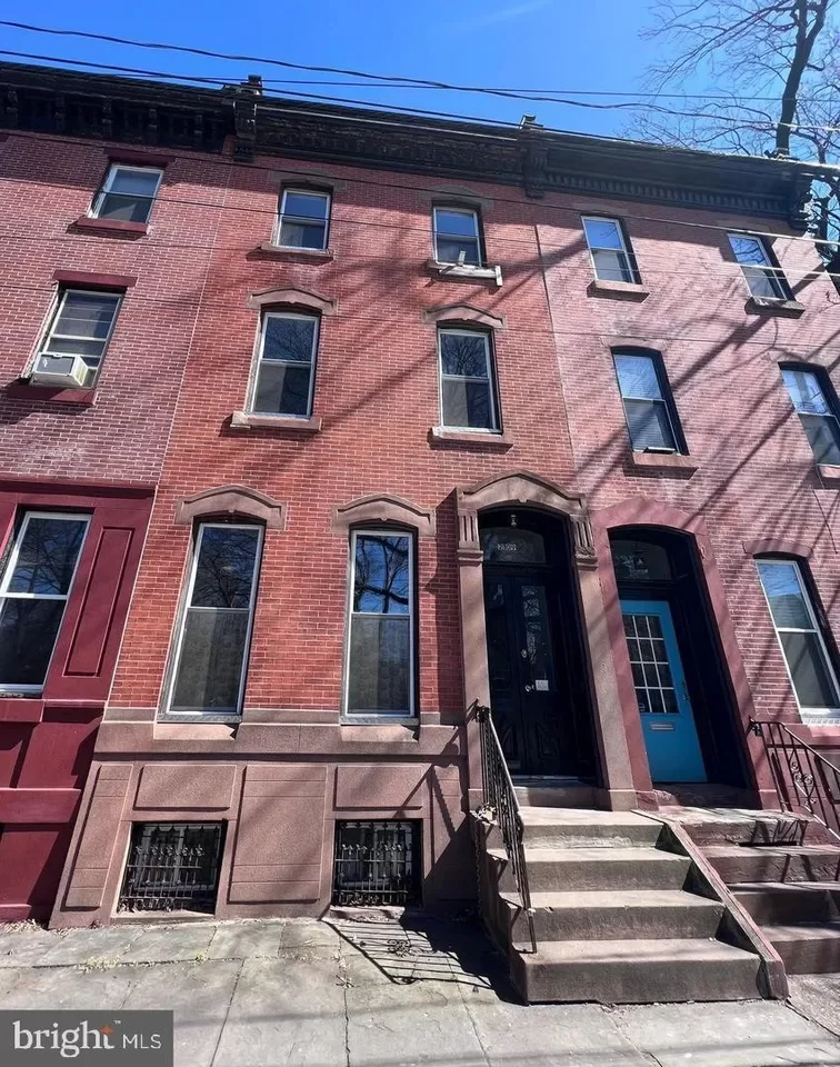 2BR Townhouse for Rent in Philadelphia, PA