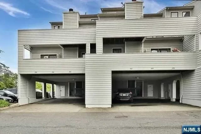 2BR Condo for Rent in Secaucus, NJ