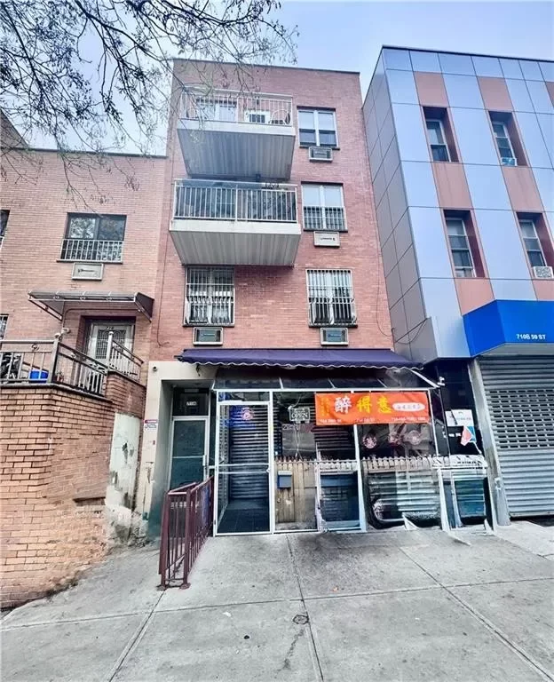 2BR Condo for Sale in Brooklyn, NY