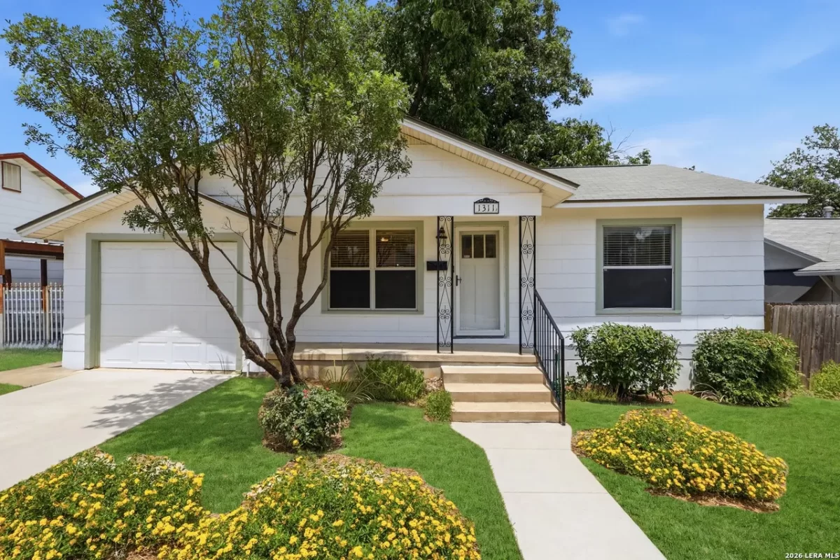 2BR House for Sale in San Antonio, TX
