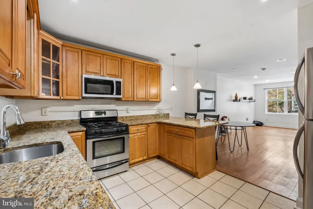2BR Townhouse for Sale in Philadelphia, PA