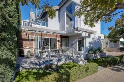 2BR House for Sale in Coronado, CA
