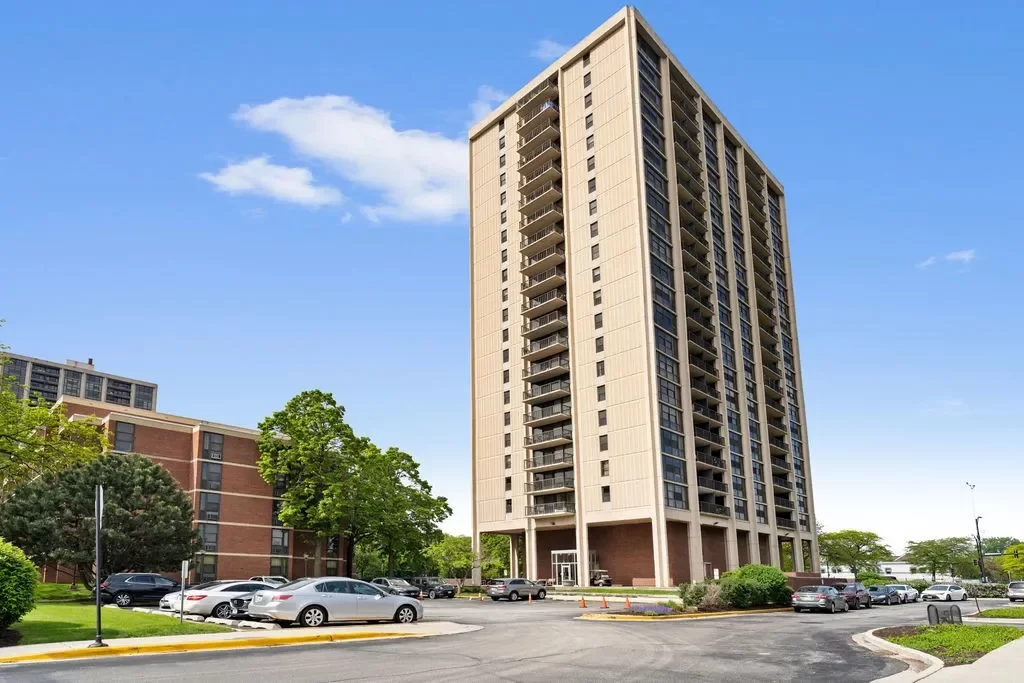 Condo for Sale in Chicago, IL