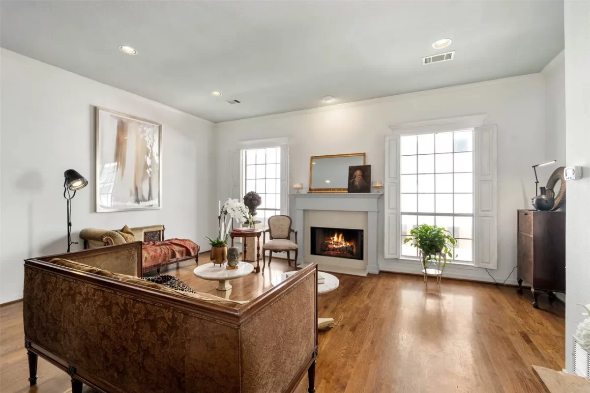 2BR Condo for Sale in Dallas, TX