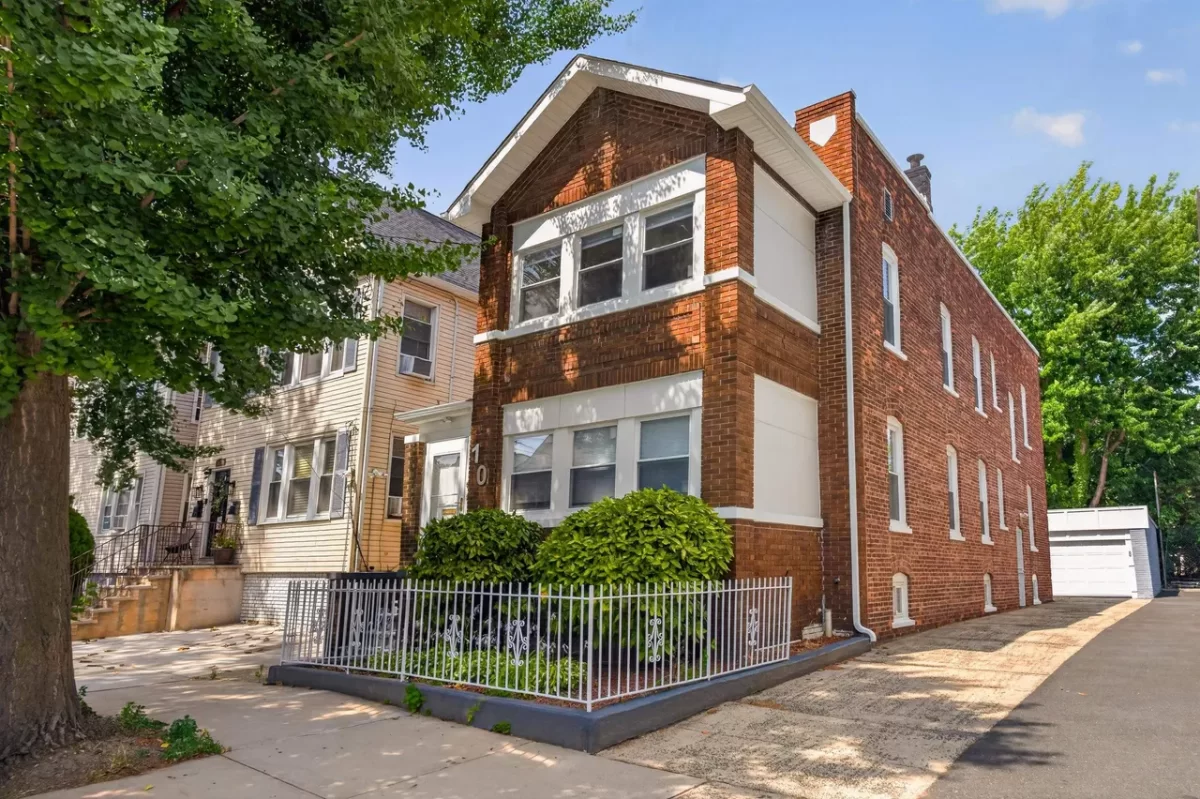 7BR Multi-Family for Sale in Jersey City, NJ