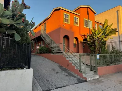 8BR Multi-Family for Sale in Los Angeles, CA